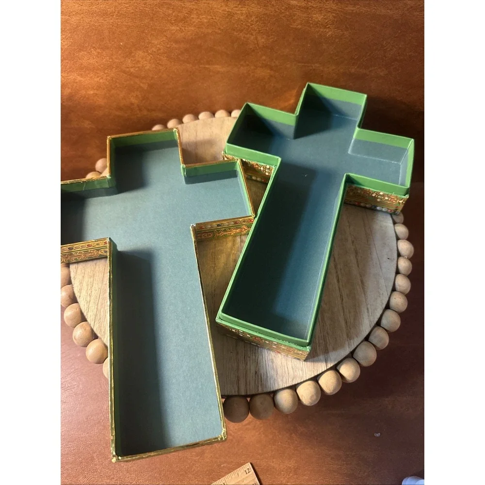 Vintage Cardboard Cross Religious Jesus Punch Studio Gift Box